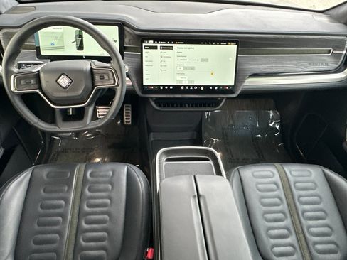 Used 2023 Rivian R1S Adventure image 13