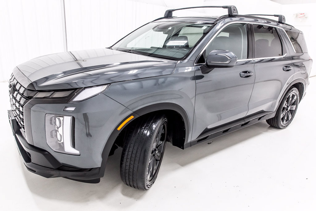 Used 2023 Hyundai Palisade XRT FWD image 2