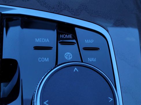 Used 2022 BMW X5 xDrive40i w/ Premium Package image 20