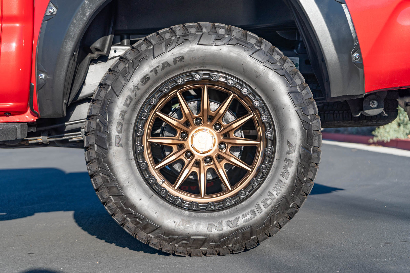 Used 2018 Toyota Tacoma TRD Sport w/ Technology Package RWD image 6