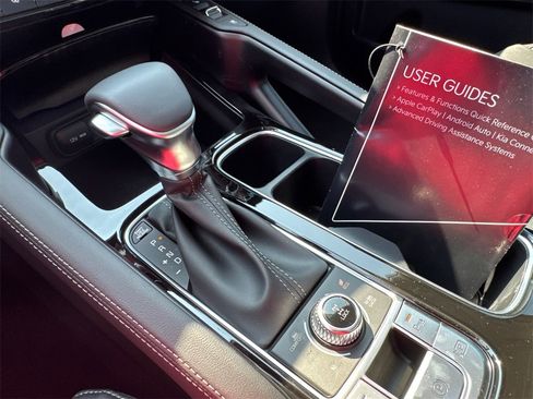 New 2025 Kia Telluride SX w/ SX Captain's Chair Package image 32