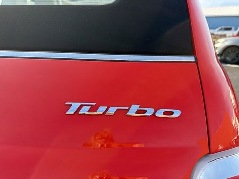 Used 2018 FIAT 500 Pop image 11