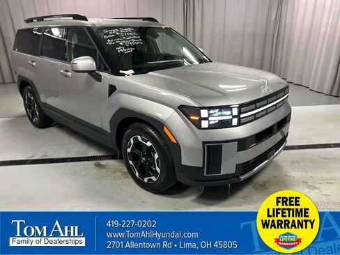 Used 2025 Hyundai Santa Fe SEL image 1