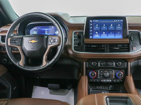 Used 2023 Chevrolet Tahoe High Country AWD/4WD image 18