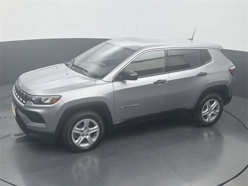 Used 2023 Jeep Compass Sport image 22