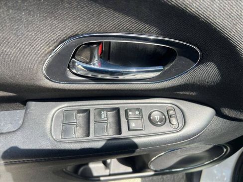 Used 2021 Honda HR-V EX image 13