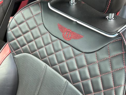 Used 2020 Bentley Bentayga Speed AWD/4WD image 32