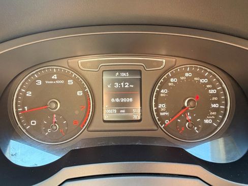 Used 2018 Audi Q3 2.0T Premium Plus w/ Premium Plus Package AWD/4WD image 30