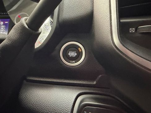 Used 2025 RAM 3500 Big Horn AWD/4WD image 9