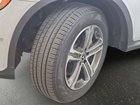 Used 2018 Mercedes-Benz GLC 300 4MATIC image 36