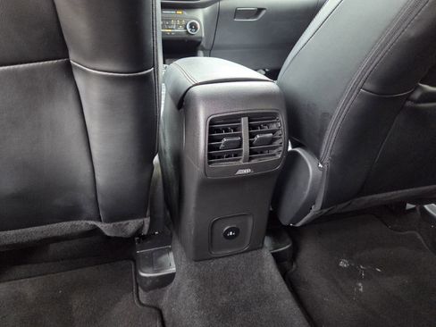 Used 2025 Ford Escape ST-Line FWD image 19
