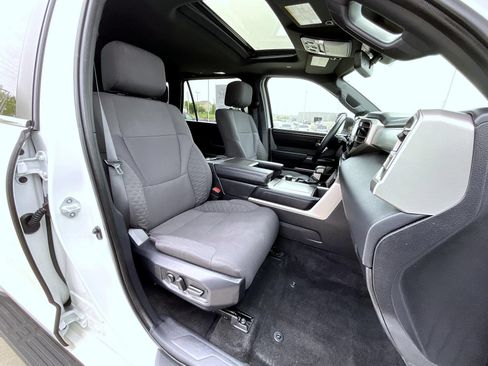 Used 2025 Toyota Sequoia SR5 AWD/4WD image 16