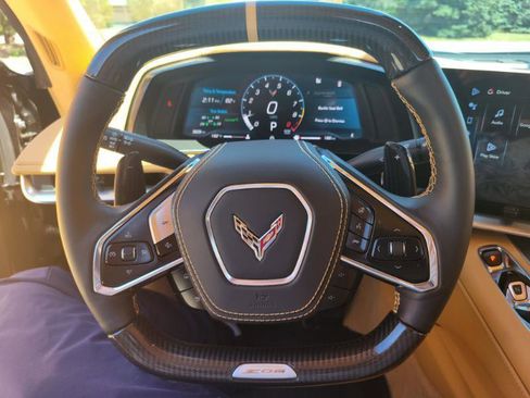 Used 2024 Chevrolet Corvette Z06 RWD image 32