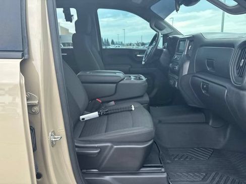 Certified 2022 Chevrolet Silverado 1500 Custom Trail Boss w/ LPO, Dark Essentials Package AWD/4WD image 22