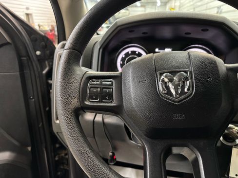 Used 2017 RAM 2500 Tradesman w/ Chrome Appearance Group image 14