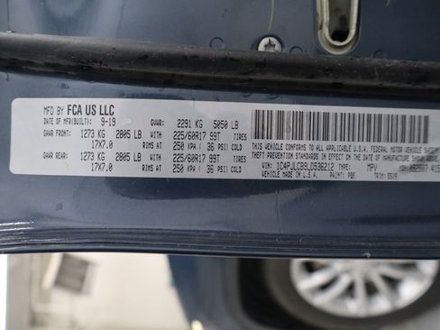 Used 2020 Jeep Cherokee Latitude image 32