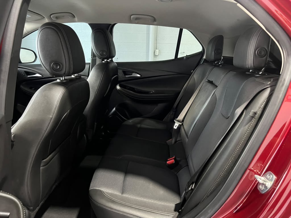 Used 2023 Buick Encore GX Select w/ Sport Touring Package FWD image 12