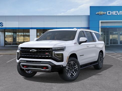 New 2026 Chevrolet Suburban Z71 w/ Z71 Off-Road Package AWD/4WD image 7