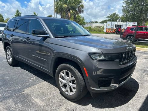 Used 2022 Jeep Grand Cherokee L Limited AWD/4WD image 2
