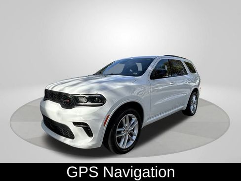 Certified 2023 Dodge Durango GT image 3