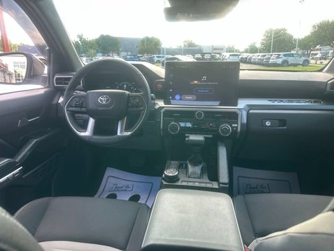 Used 2026 Toyota Tacoma TRD Off-Road AWD/4WD image 16