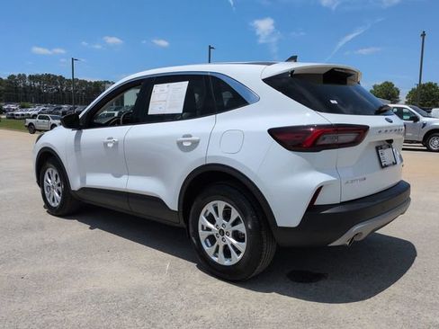 Certified 2023 Ford Escape Active w/ Tech Pack #1 AWD/4WD image 7
