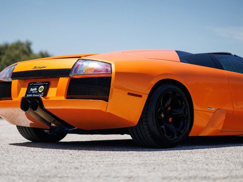 Used 2005 Lamborghini Murcielago Roadster AWD/4WD image 12