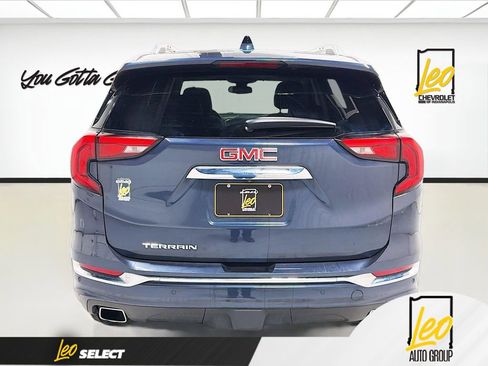 Used 2018 GMC Terrain Denali w/ Comfort Package image 6