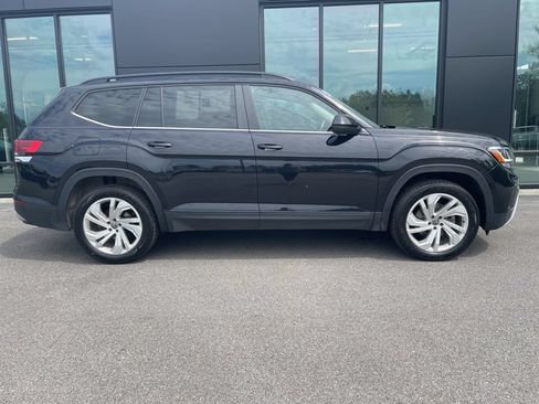 Used 2023 Volkswagen Atlas SE AWD/4WD image 3