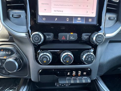 New 2026 RAM 1500 Express AWD/4WD image 26