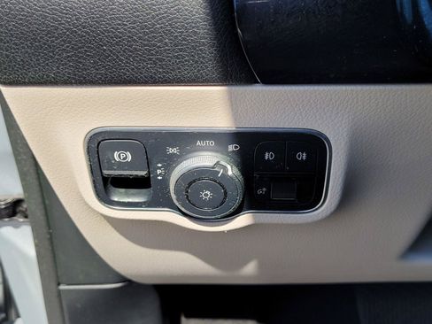 Used 2021 Mercedes-Benz GLA 250 4MATIC image 33