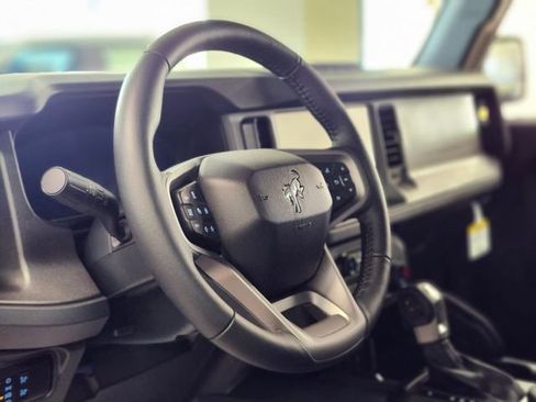 New 2025 Ford Bronco Badlands image 13