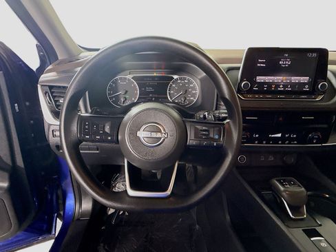 Used 2022 Nissan Rogue SV FWD image 13