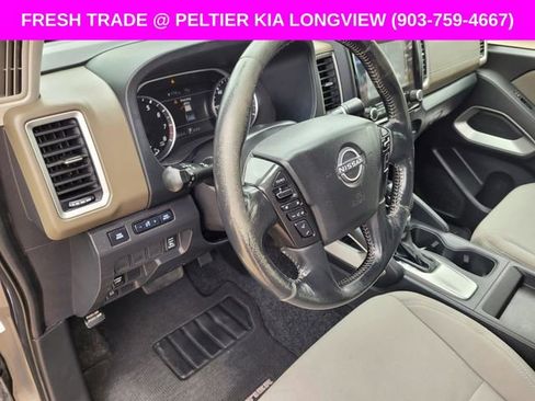 Used 2022 Nissan Frontier SV image 15