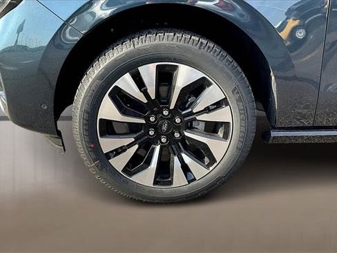 New 2025 Ford Expedition Platinum w/ Platinum Ultimate Package image 12