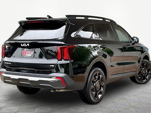 Used 2024 Kia Sorento SX AWD/4WD image 6