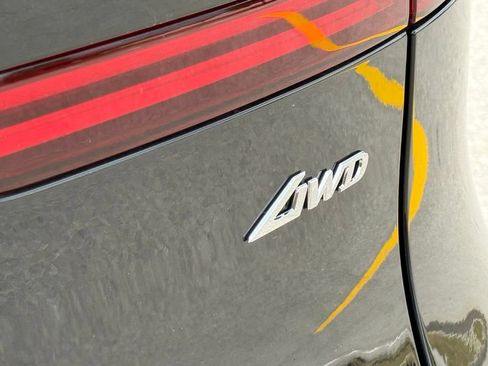 Used 2026 Genesis GV70 2.5T Advanced AWD/4WD image 5