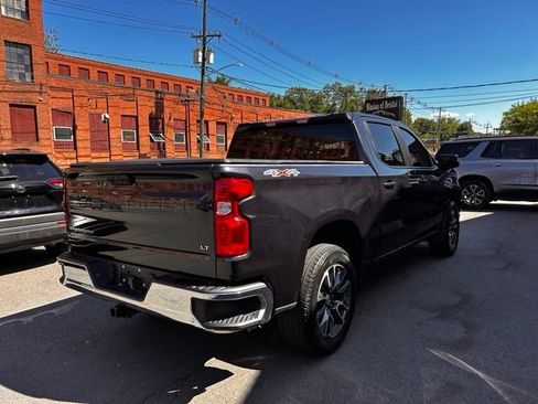 Used 2024 Chevrolet Silverado 1500 LT AWD/4WD image 7