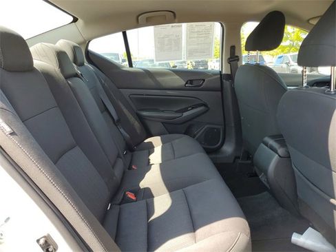 Used 2023 Nissan Altima 2.5 SV image 28