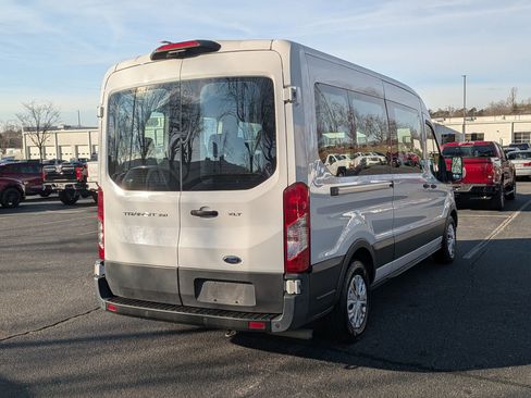 Used 2022 Ford Transit 350 XLT image 9