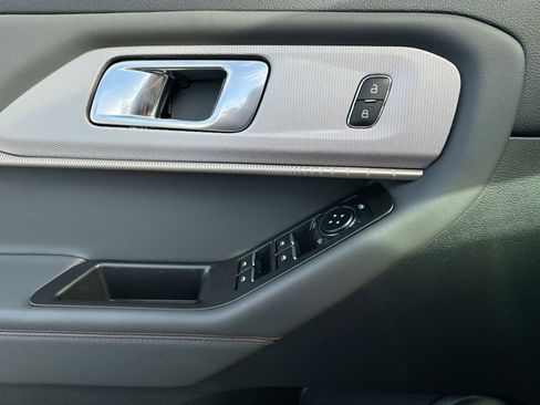 New 2026 Ford Explorer Active w/ Active Comfort Package image 15