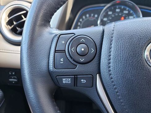 Used 2013 Toyota RAV4 Limited AWD/4WD image 19
