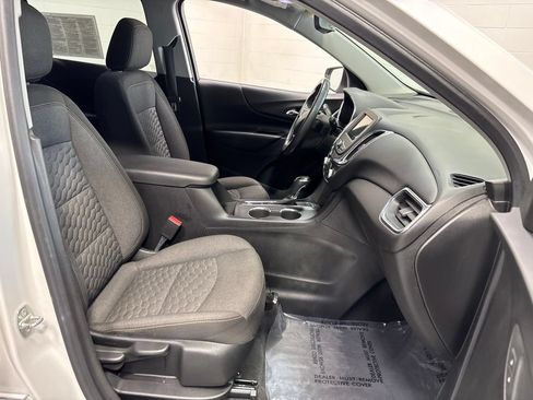 Used 2019 Chevrolet Equinox LT AWD/4WD image 10