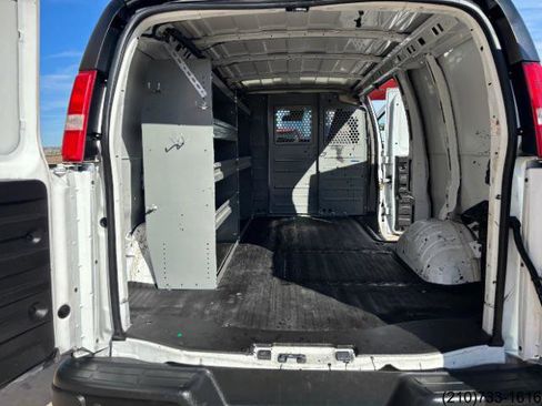 Used 2021 Chevrolet Express 2500 w/ Driver Convenience Package image 20