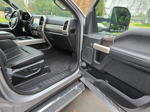 Used 2021 Ford F250 Lariat w/ Lariat Value Package image 15