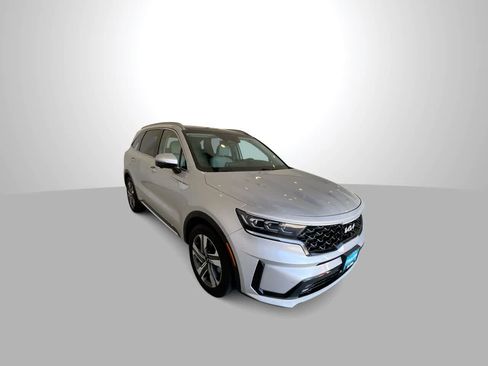 Used 2023 Kia Sorento SX Prestige w/ Panoramic Sunroof Package AWD/4WD image 2