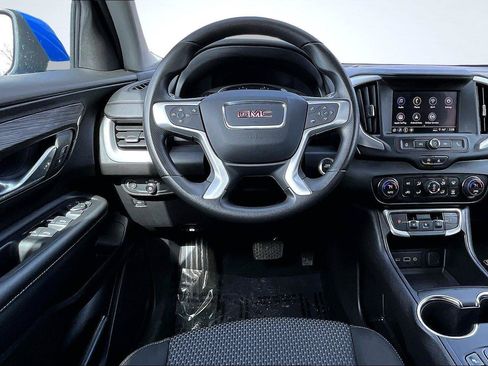 Used 2024 GMC Terrain SLE w/ Driver Convenience Package AWD/4WD image 5