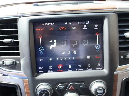 Used 2018 RAM 2500 Laramie w/ Convenience Group RWD image 17