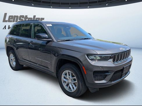 New 2025 Jeep Grand Cherokee Laredo X w/ Luxury Tech Group I image 6
