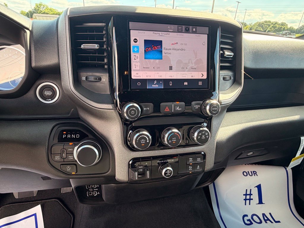 New 2026 RAM 1500 Express AWD/4WD image 22
